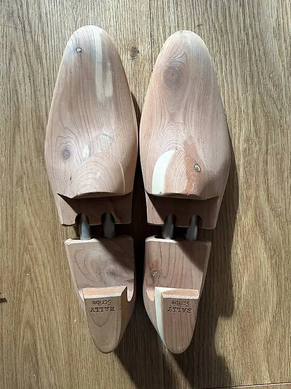 Schuhspanner Bally Zedernholz