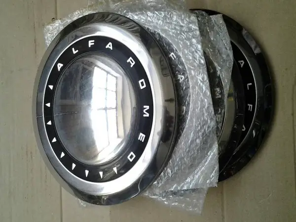alfa Roméo enjoliveur de roue
