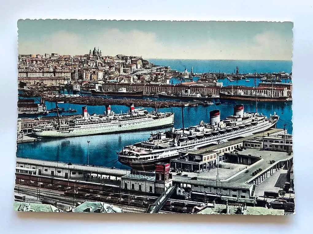 Hafen Genua mit Transatlantik-Passagierschiffen, 60er-Jahre