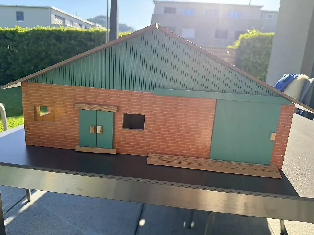 Kuhstall aus Holz 75x55 cm