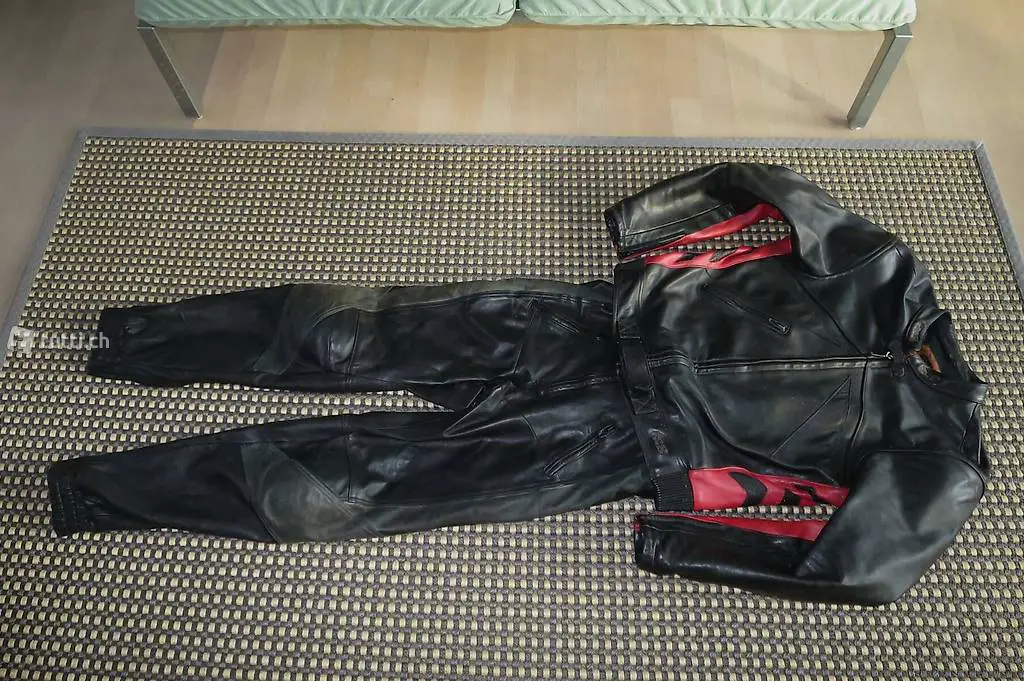 Motorradkombi aus weichem Leder der Marke IXS Gr. 54/52