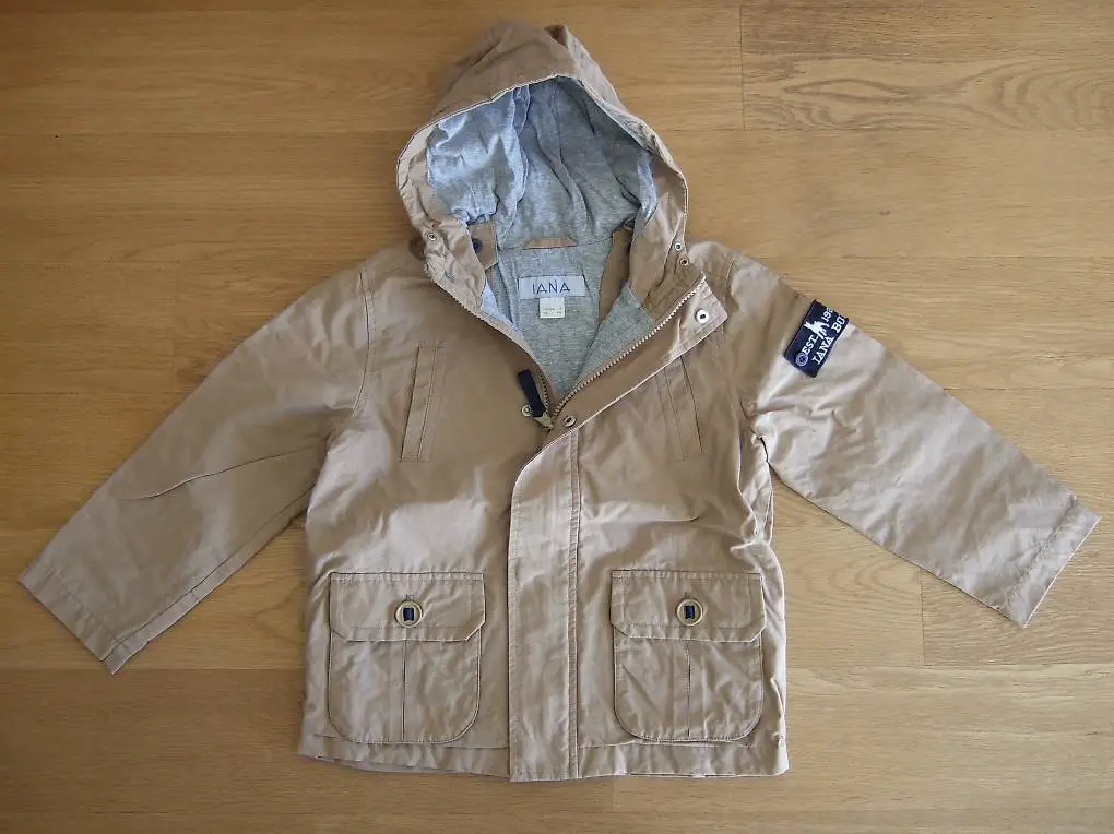 Windjacke von IANA - Grösse ca. 6 Jahre