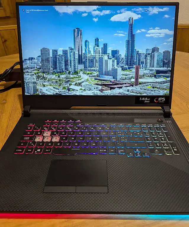 asus rog strix - 17.3" i7-9750h/16gb/1.2tb ssd/gtx 1660 ti