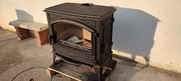 stufa legna unica grandi ambienti lunga autonomia