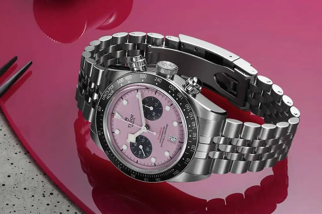 Tudor black bay pink