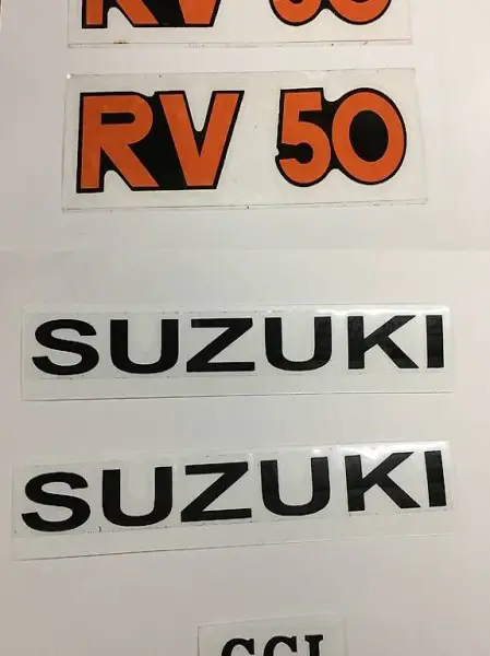 Suzuki RV 50 Klebsatz komplett
