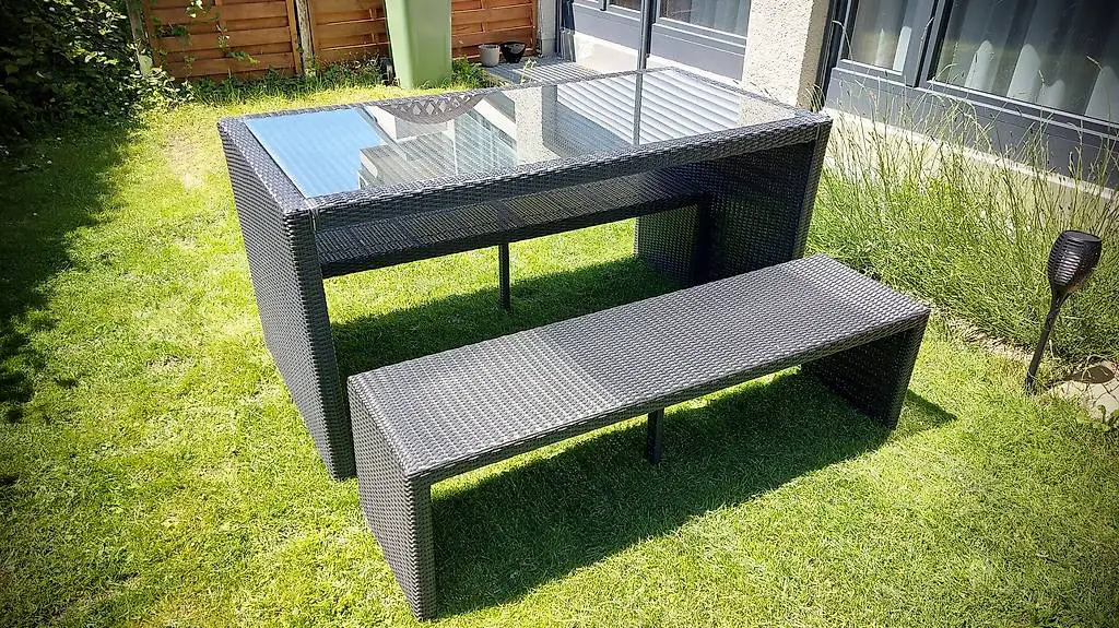 Rattan Gartentisch mit Bänken