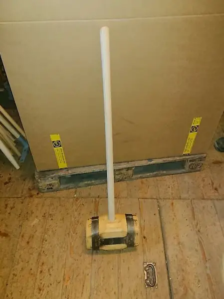  Holzschlegel 6kg und Holzschlegel mit Vorlocher