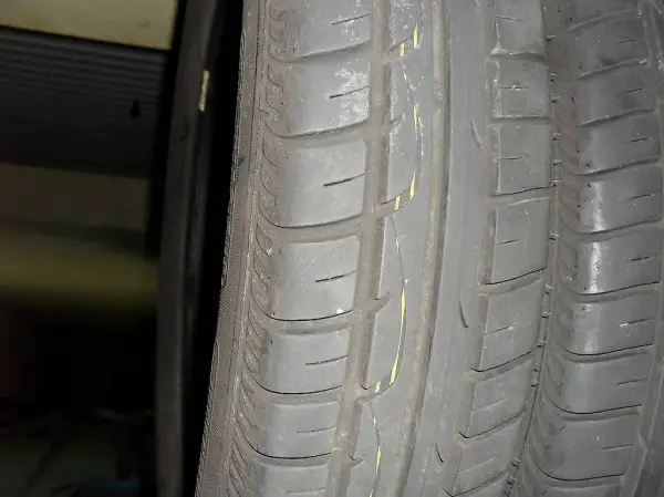 VW Polo 4 neue Fulda Sommerreifen 165/70R14 84T