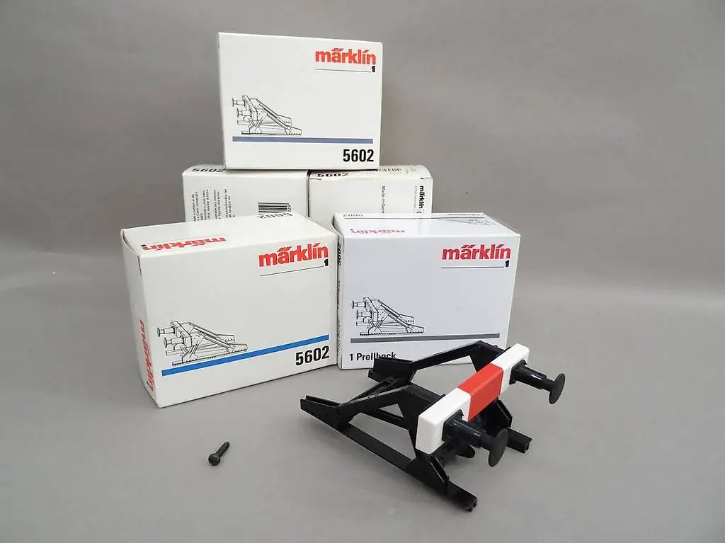 Spur 1. 5 Märklin Prellböcke 5602 neu in OVP. Spur1