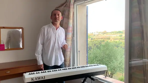 ONLINE Klavierunterricht Musiktheorie Improvisation uvm.