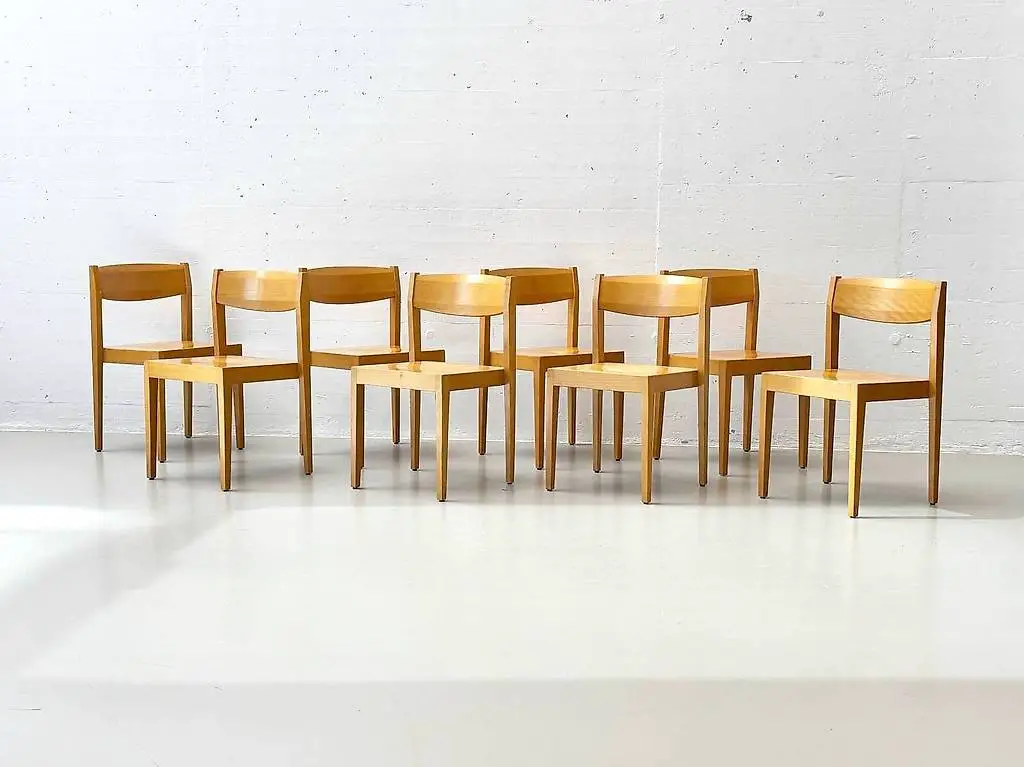 Klassische Horgenglarus Stapelstühle aus Buchenholz