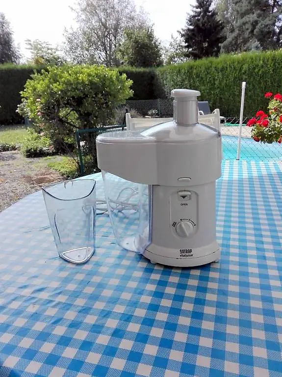 Centrifugeuse à éjection permanente SATRAP