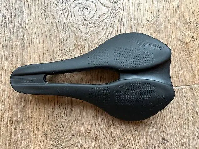 Velosattel Sella Italia Model X Superflow, schwarz