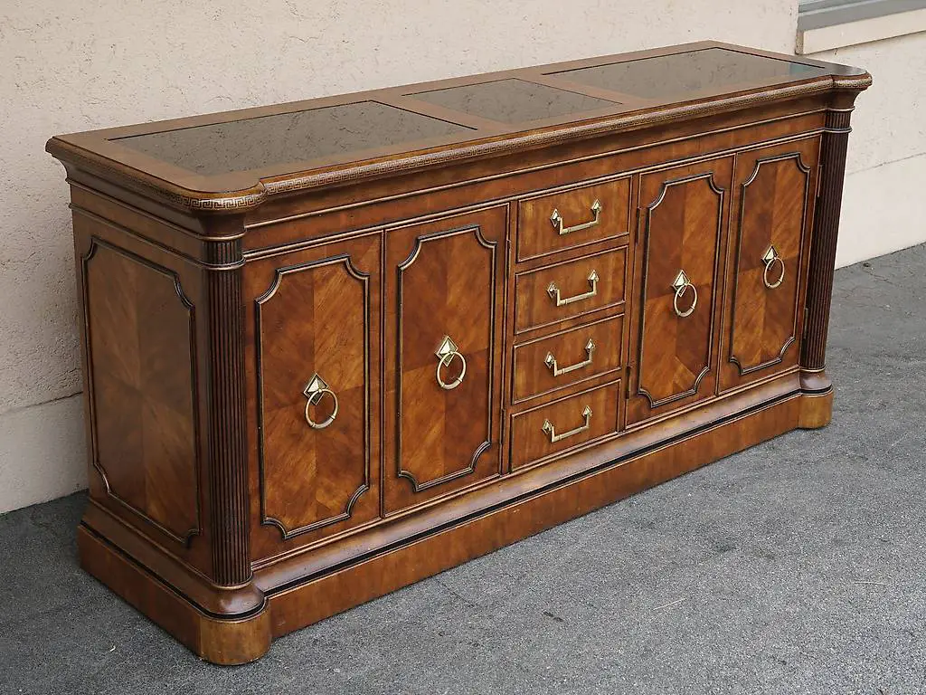 exklusive Kredenz von Ferguson Copeland USA