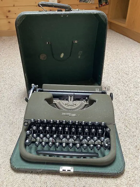 Schreibmaschine Swissa piccola