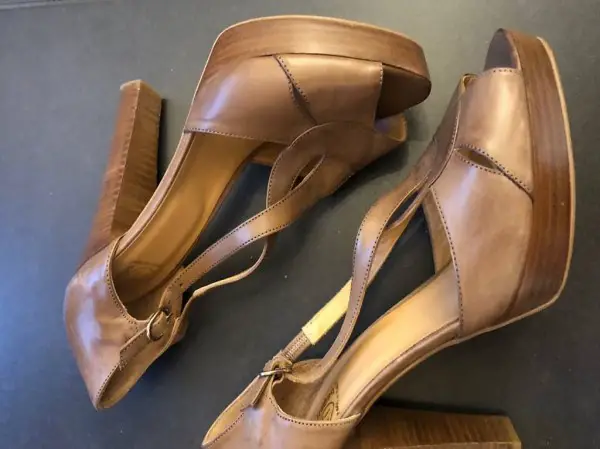 Damenpumps Echtleder beige Gr 40 NEU
