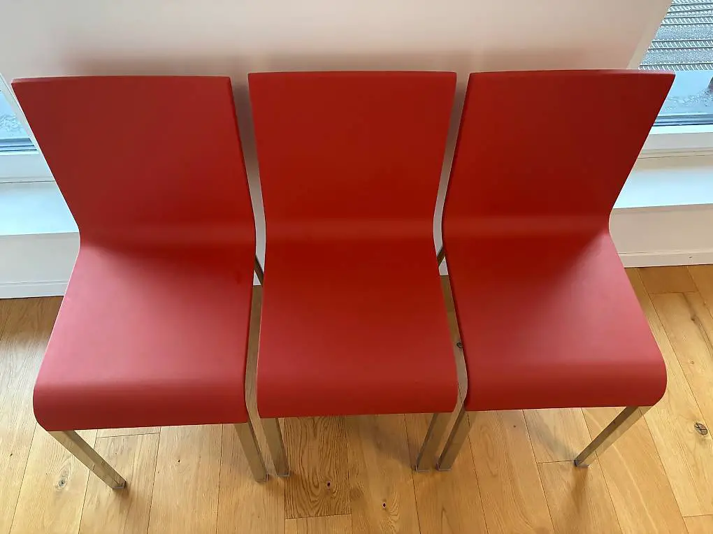 Original Vitra .03 Stühle, rot