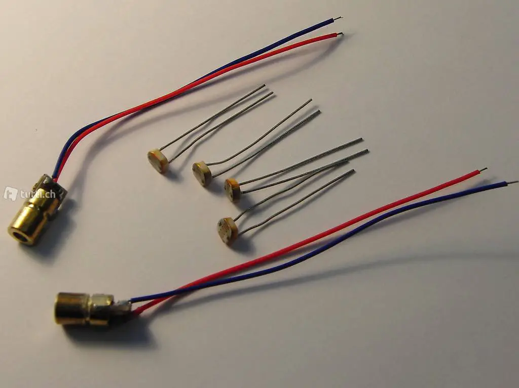 2 Laserdioden und 4 Photozellen für Elektronikprojekte