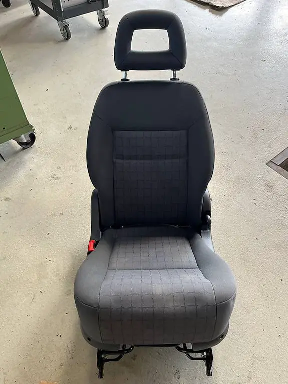 Einzel Sitz für Seat Alhambra 7M