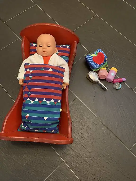 Puppenwiege, Puppe * Zubehör