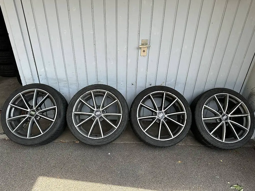 Skoda Octavia 18 Zoll Alufelgen inkl. Sommerreifen
