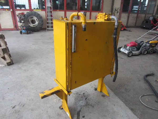 Hydrauliköltank ca. 200l Occasion