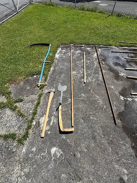 Heugabel, Schaufel, Rechen usw...