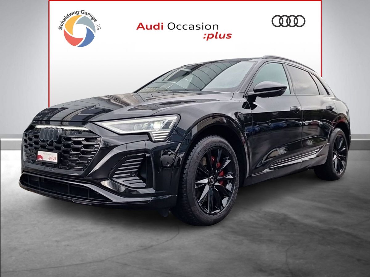 AUDI Q8 55 e-tron Black Edition