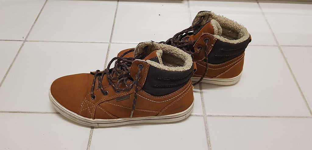 Stiefel/Boots/ Knöchelschuhe Bench Gr. 37