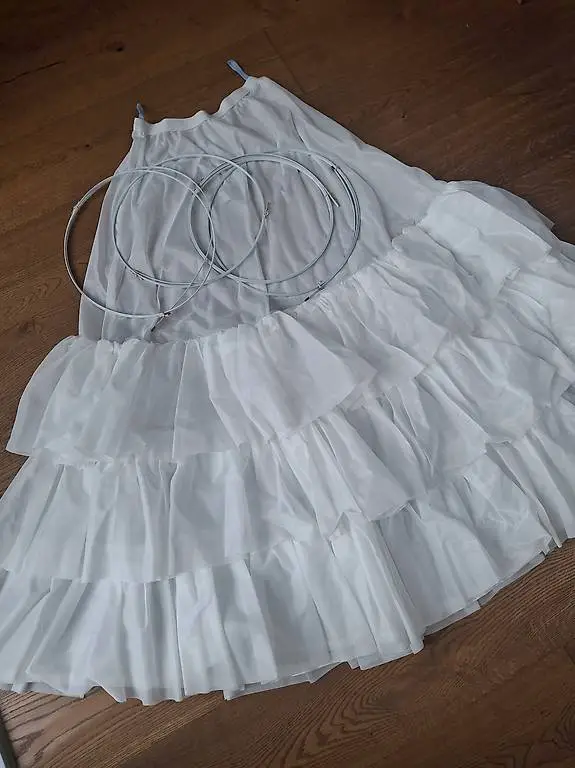 Reifrock "Poirier" mit 4 Ringen Gr. M