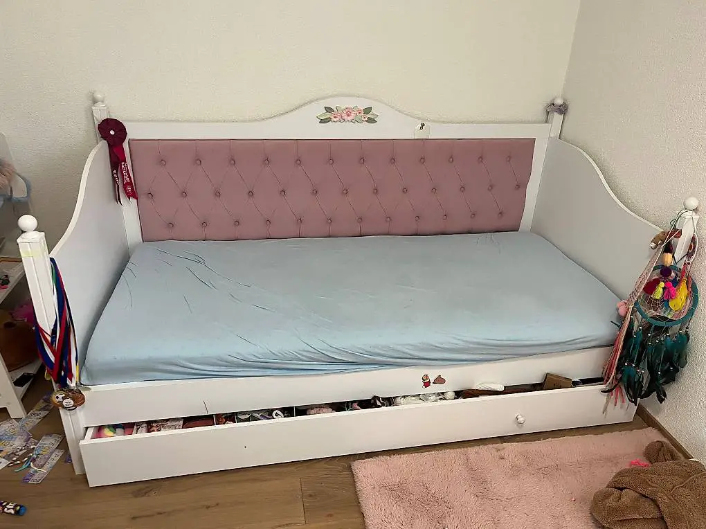 Bianca Bett von Panda Möbel inklusiv Matratze und Topper