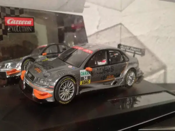 CARRERA EVO - Audi A4 DTM 2004 Team Joest Racing Abt - 27127