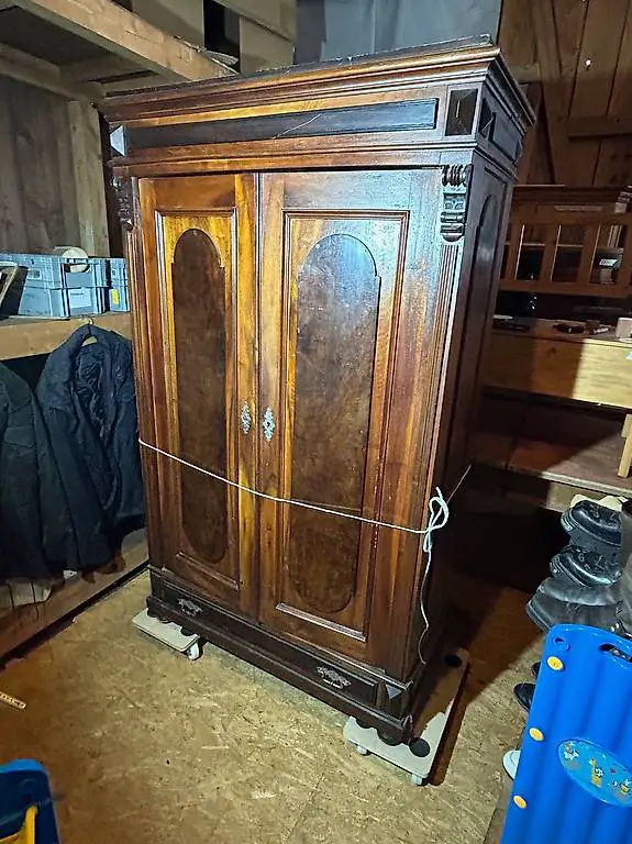 Gründerzeit Schrank, 2 Türen, Nussbaum, 1 Schublade, b120
