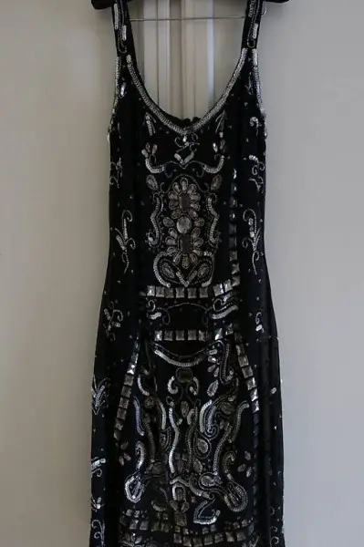 Traumhaftes knielanges Abend-/Cocktailkleid