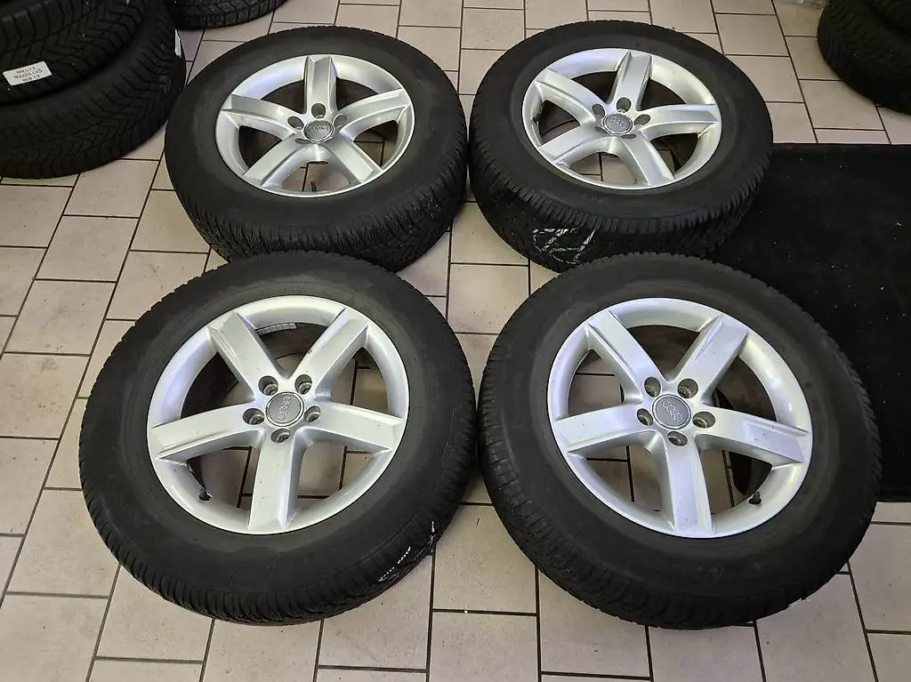 cerchi in lega con gomme invernali per audi q5