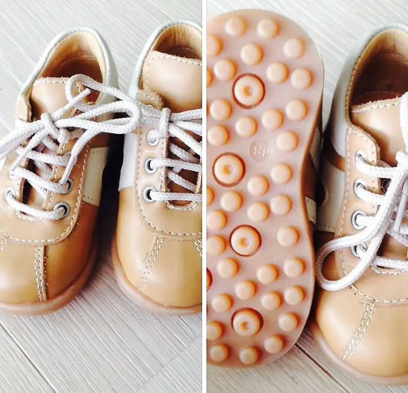 Neue Lernlaufschuhe aus Leder Grösse 18