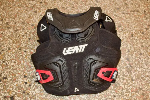 Leatt Kinder Protektorenweste Brace Mountainbike