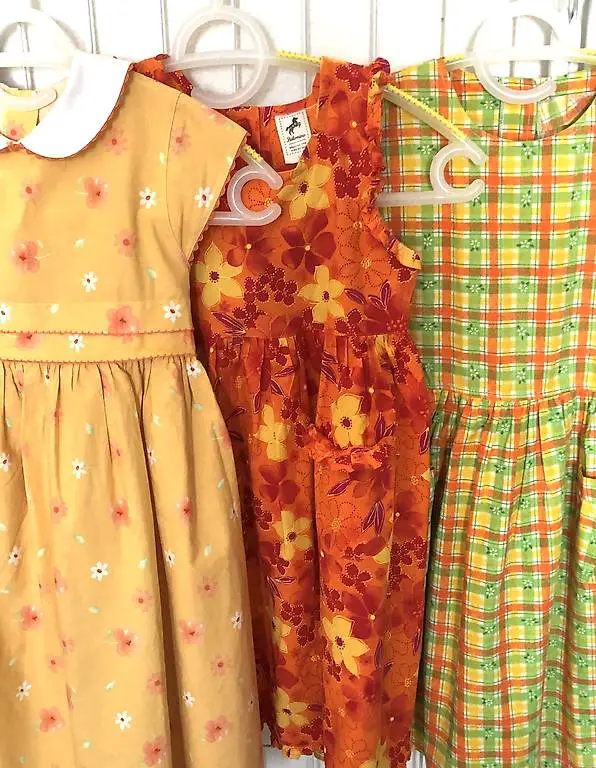 Mädchen Sommer Kleider. Sommerröcke