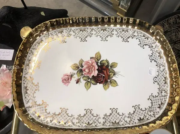 Kuchenplattte vergoldet mit Rosenmuster