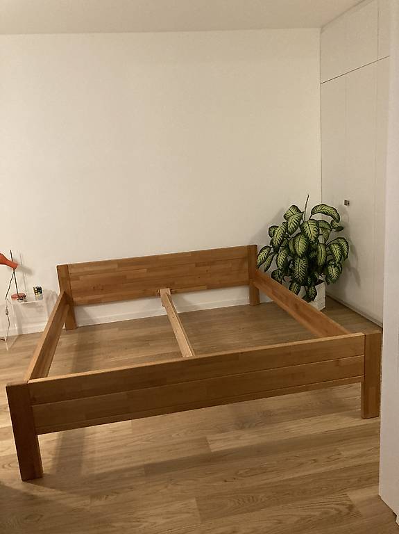 Hüsler Nest Bettrahmen Komfort 180 x 200