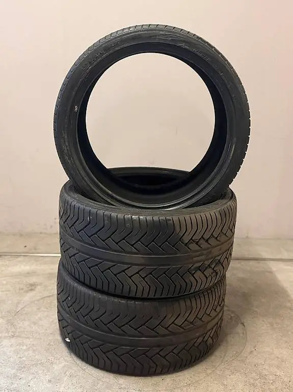 Yokohama Advan 315/30 R22