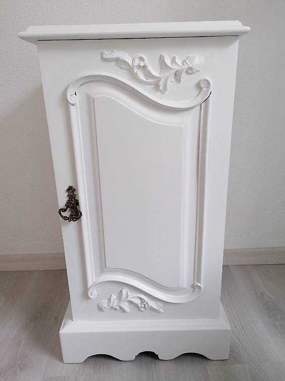 Nachttisch, Beistellmöbel, antik, weiss, neu restauriert