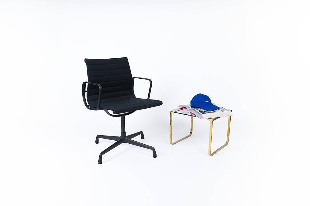 Vitra Alu Chair EA 104 - Charles & Ray Eames