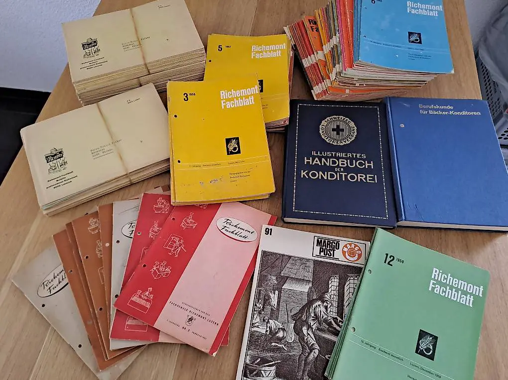 Alte Fachblätter der Fachschule Richemont