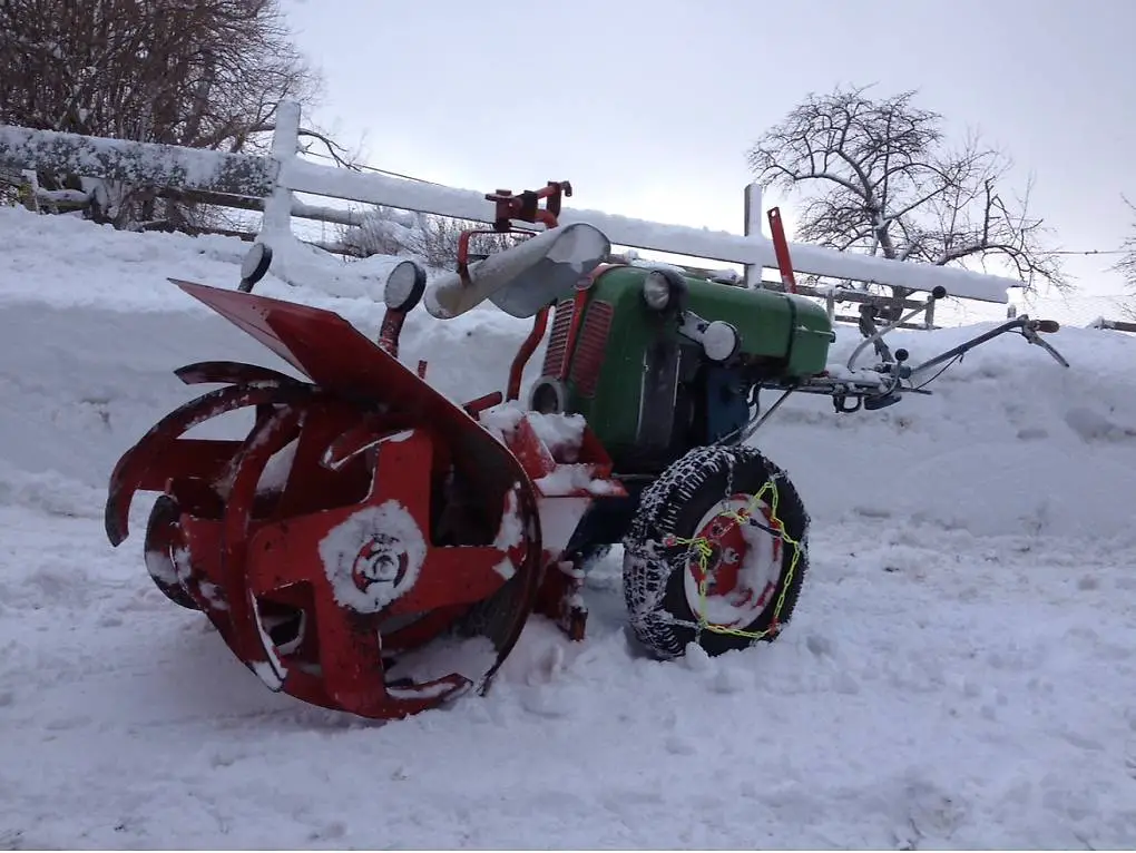 Rapid Spezial mit Schneefräse