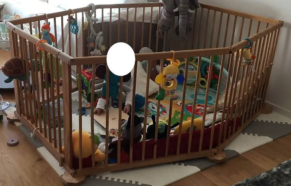 Laufgitter Baby faltbar 6eckig - Playpen baby foldable 6side