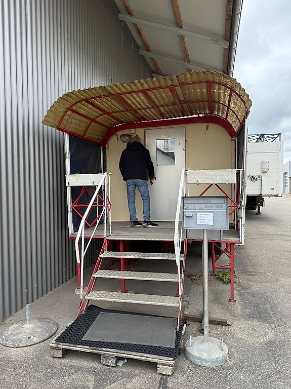 Alfredo Nock Büro Zirkuswagen