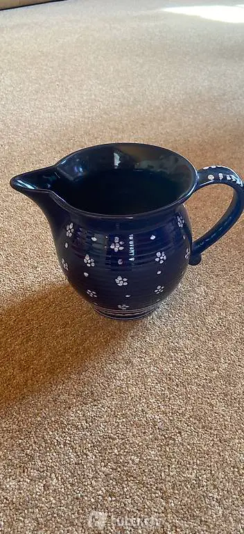 Wasserkrug blau