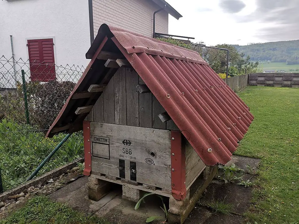 Hundehütte / Hundunterstand